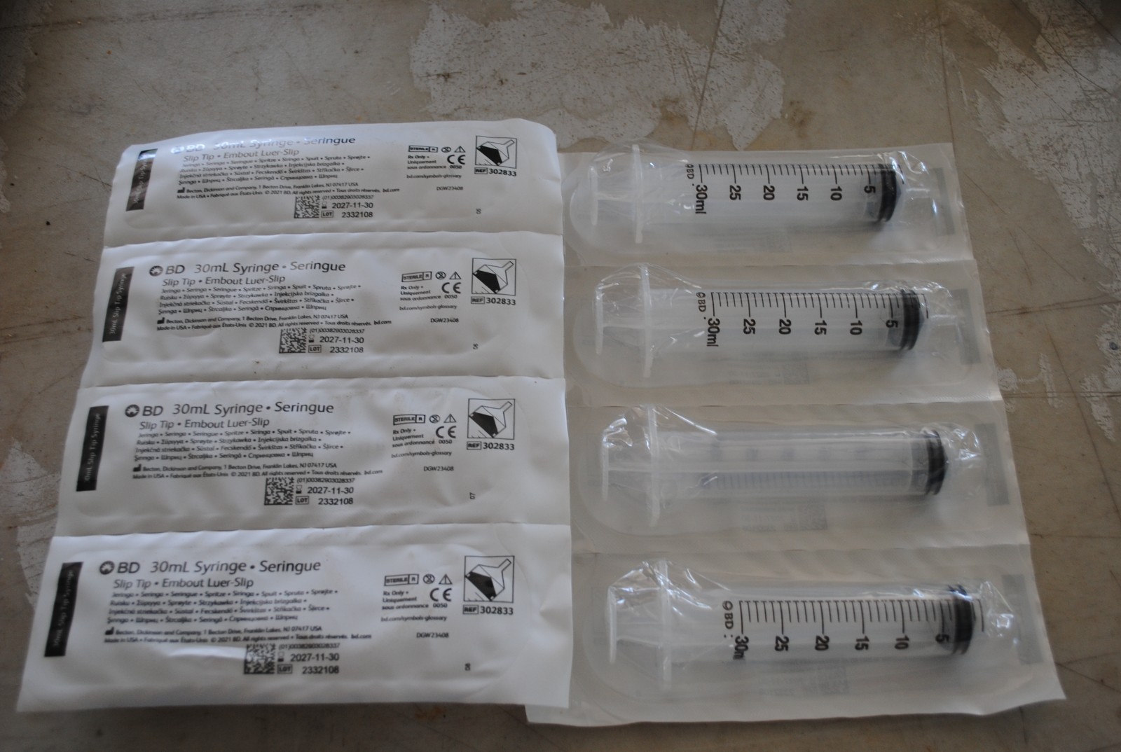 8 Pcs 30ml Syringe Sterile Embout Luer Slip No needle New Old Stock FreeShip
