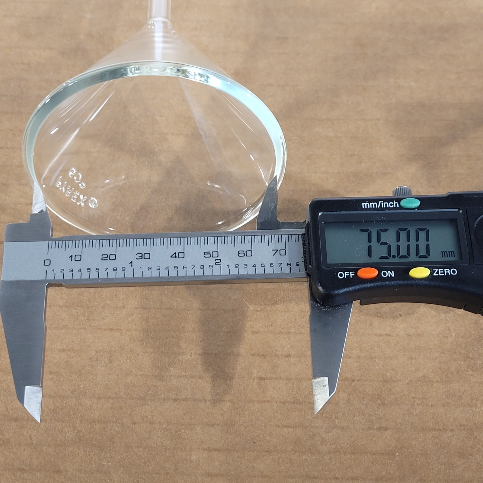 Corning 6140-75 PYREX 75 mm Diameter 60° Angle Funnel with Long Narrow Stem