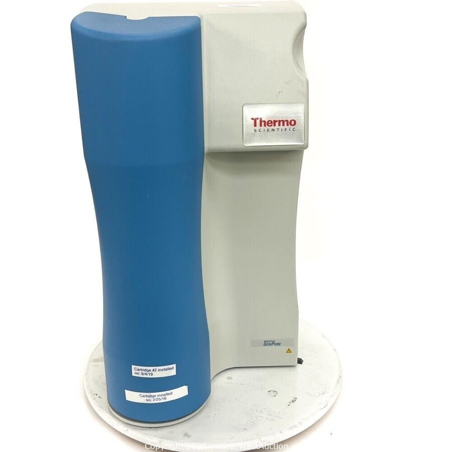 Thermo Scientific Barnstead GenPure UV-TOC xCAD Plus Water Purification System
