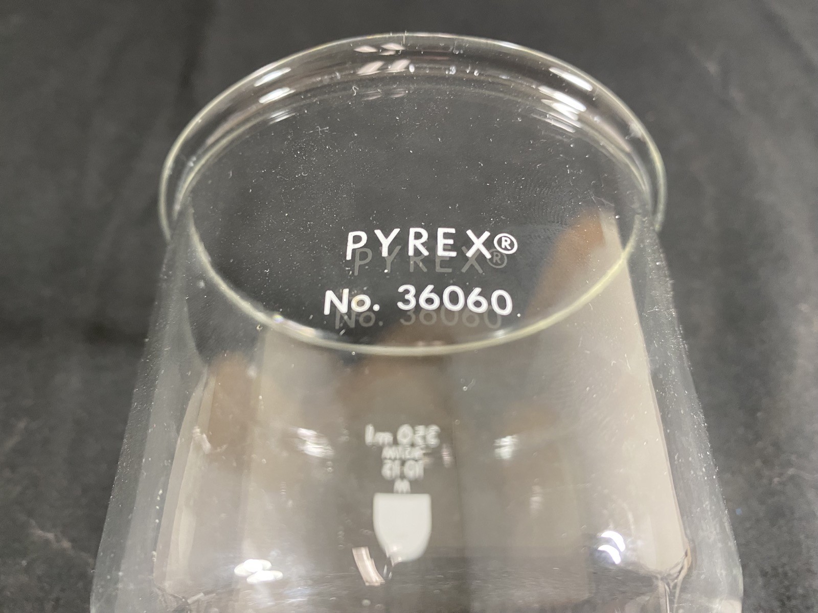 PYREX Glass 350mL M Porosity Fritted Disc Buchner Filter Funnel 36060-350M