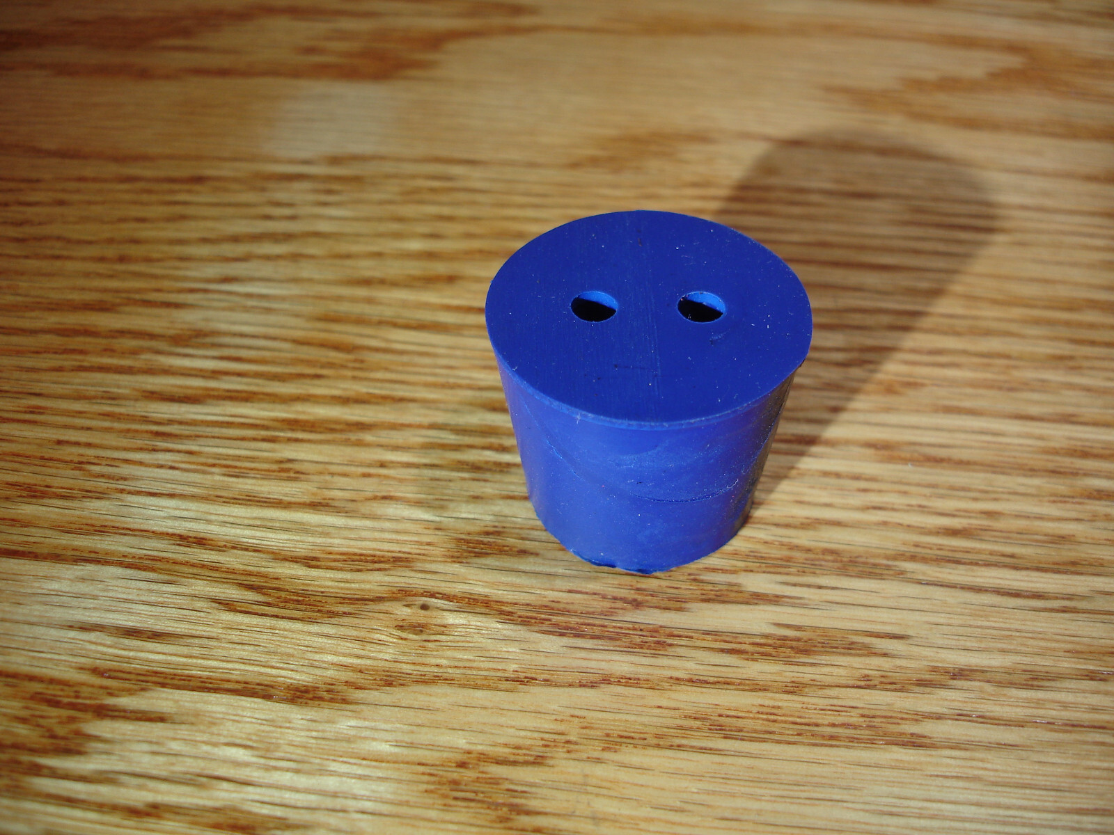 Neoprene Stopper ASTM #6, 2 Holes Blue, 32mm top, 26mm bottom, 25mm long