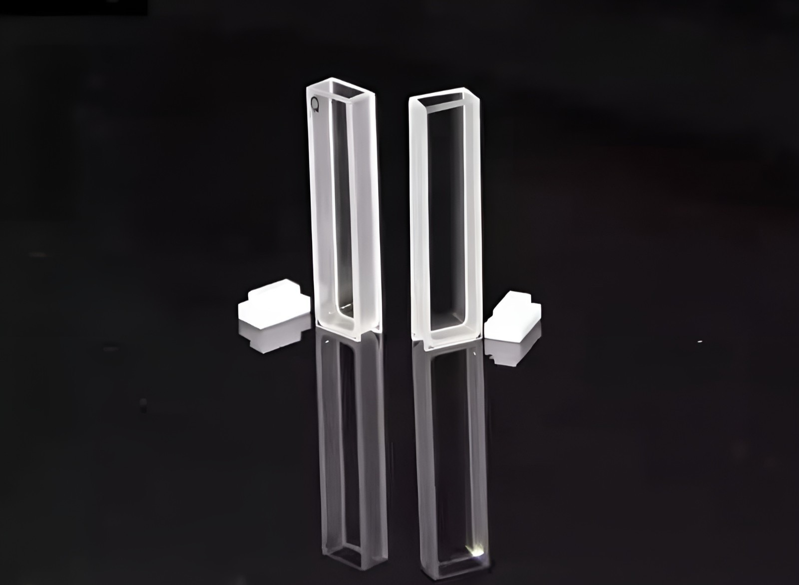5mm Path JGS1 Quartz Cuvette Cell With Lid For Uv Spectrophotometers 1.7mL 2pcs
