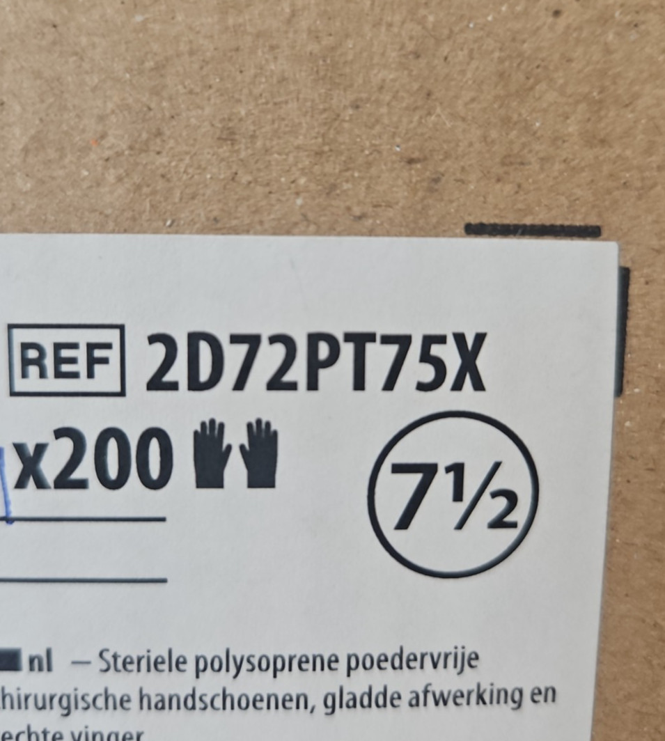 Protexis PI Surgical Gloves *1 CASE 200 Pair* Cardinal Size: 7.5 Exp: 12/26