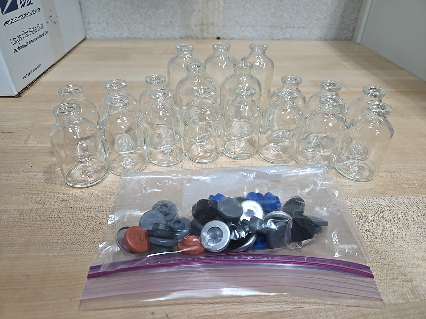Lot 19 Laboratory 3 Sizes mL Glass Serum Reagent Borosilicate Bottles Glassware