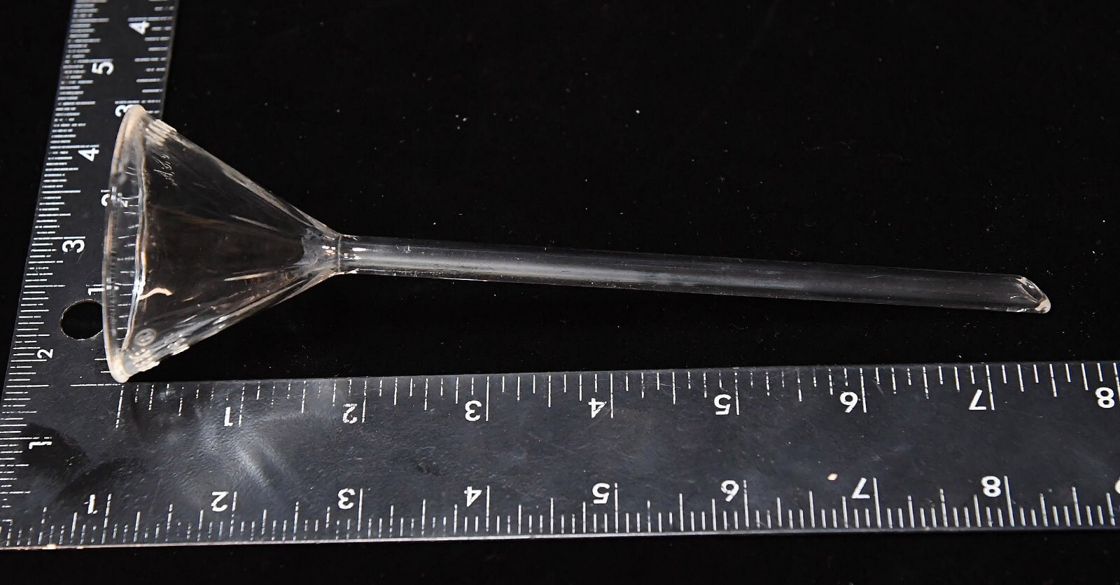 PYREX GLASS FUNNEL 58 DEGREE 2 1/4 IN DIAMETER 7 1/2 IN LENGTH