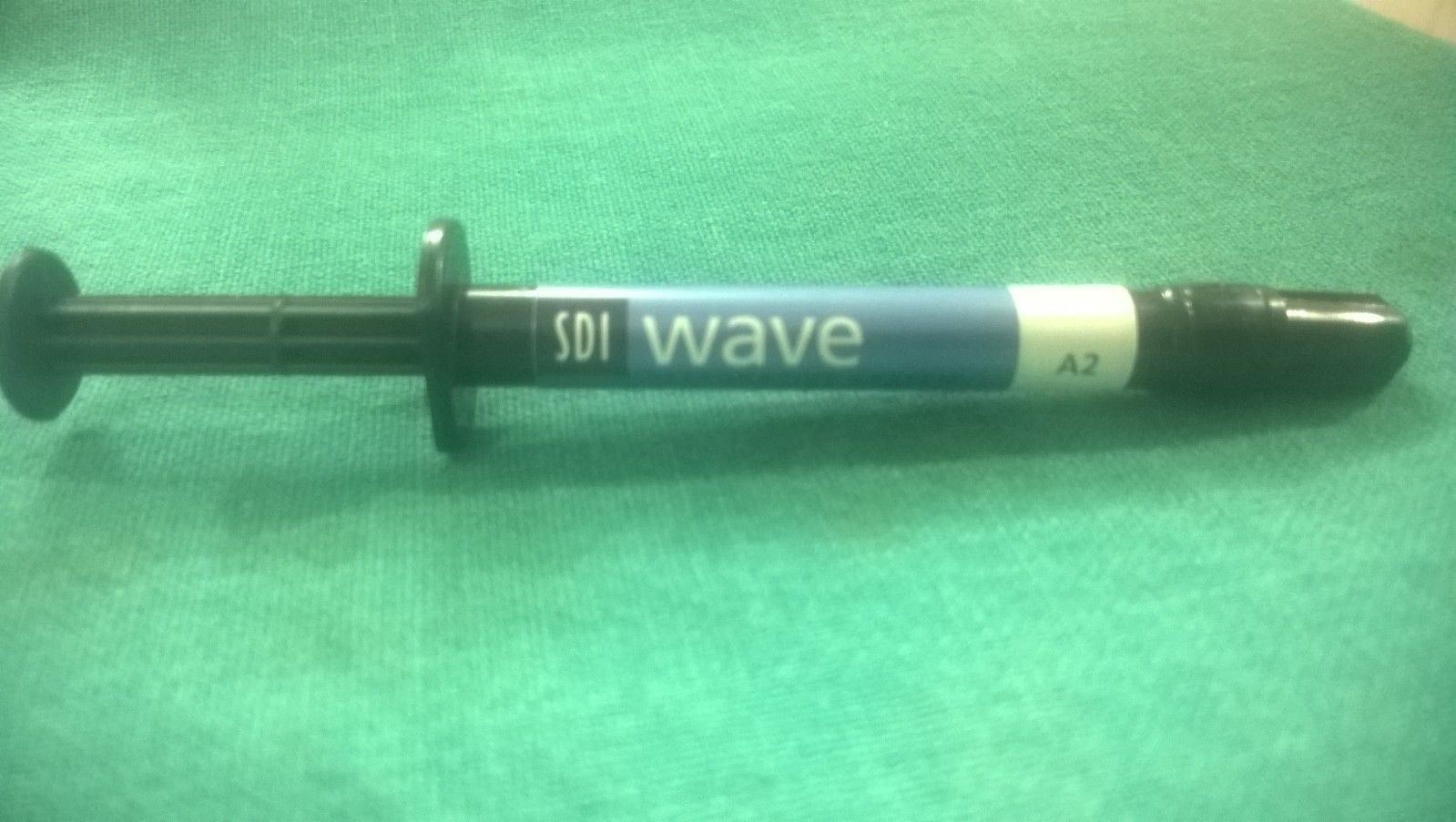 10 syrngs (SDI Wave Syringe Dental Fluoride releasing flow-able Composite)