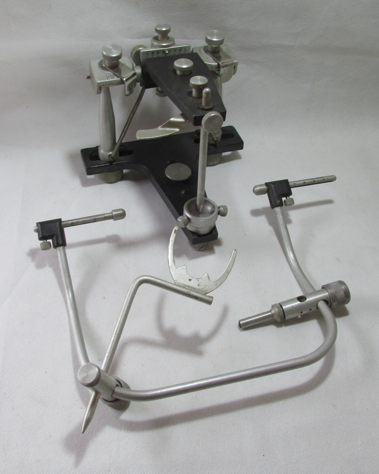 NICE USED SEMI ADJUSTABLE SPECIAL DENTAL ARTICULATOR «ESCUDO» MADE IN ARGENTINA