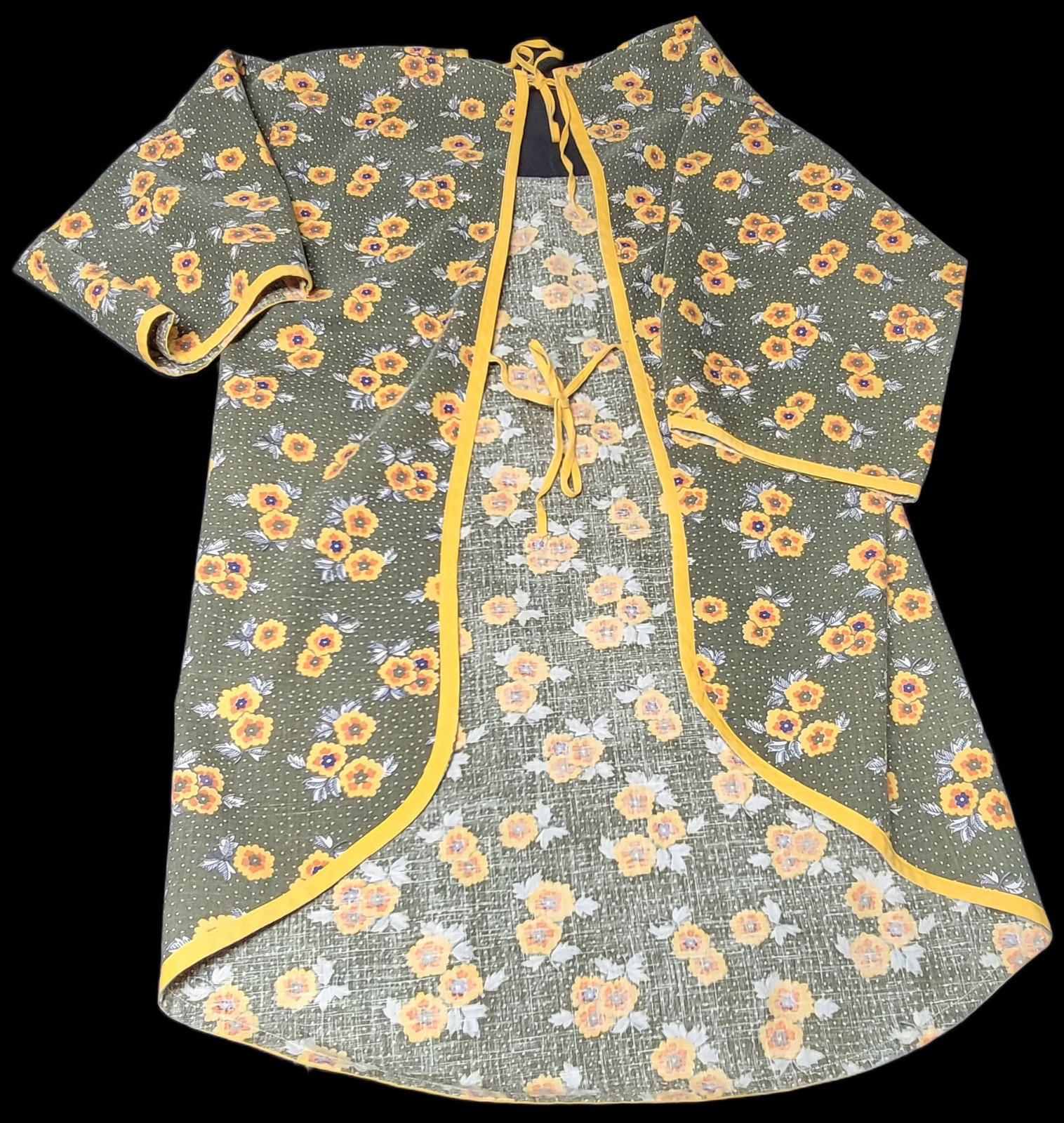 Classic Homemade Full Apron Women Green Yellow Floral 3/4 Sleeve Back Tie