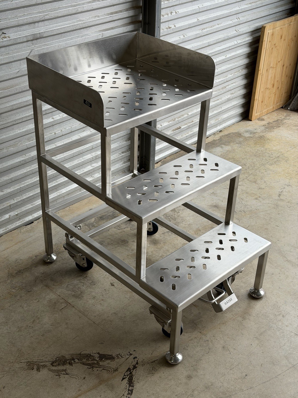 Custom Made Lab Cleanroom Stainless 3-Step Mobile Platform Ladder