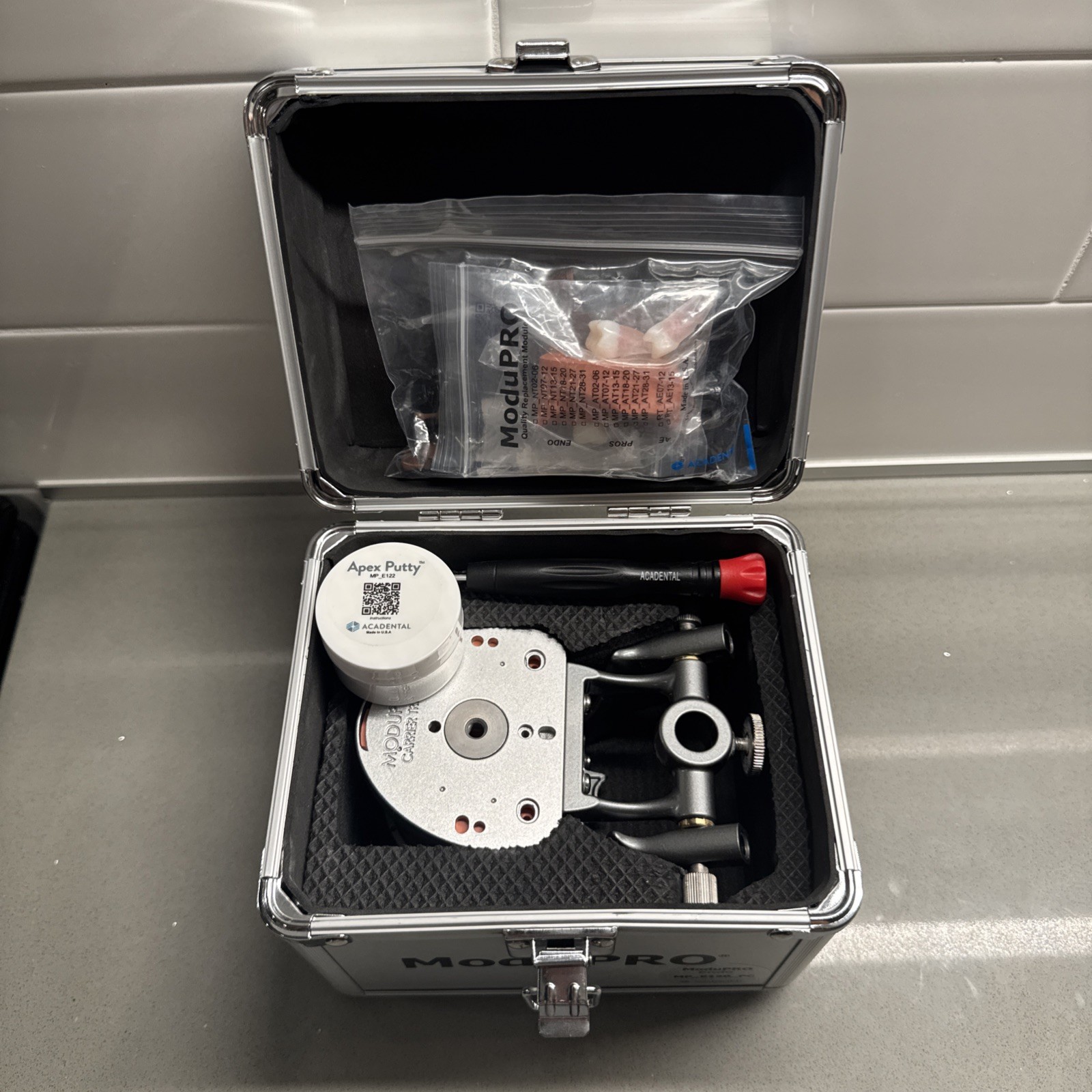 ModuPRO Dental Articulator with Case, Apex Putty, Fixing Gel, and Screwdriver