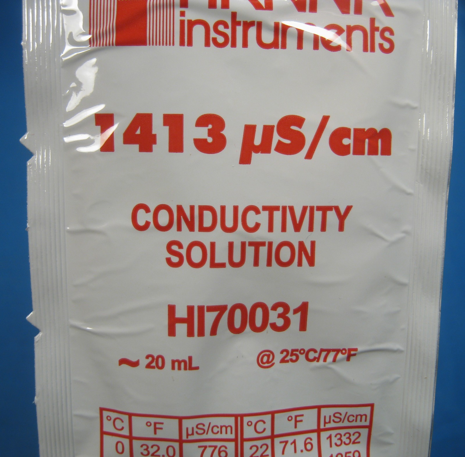 HANNA INSTRUMENTS EC LIQUID SACHETS 1413uS/cm X21 NEW OLD STOCK FREE SHIPPING