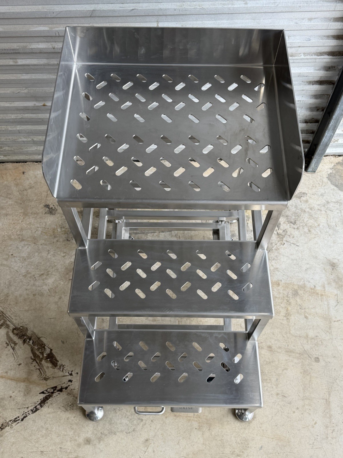 Custom Made Lab Cleanroom Stainless 3-Step Mobile Platform Ladder