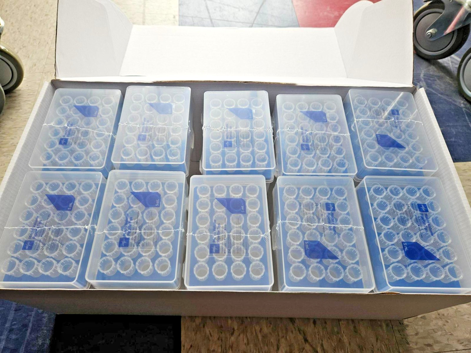 Unopened Medline 5mL Macro Volume Pipette Tips, 24 Tips/Rack, 10 Racks/Box