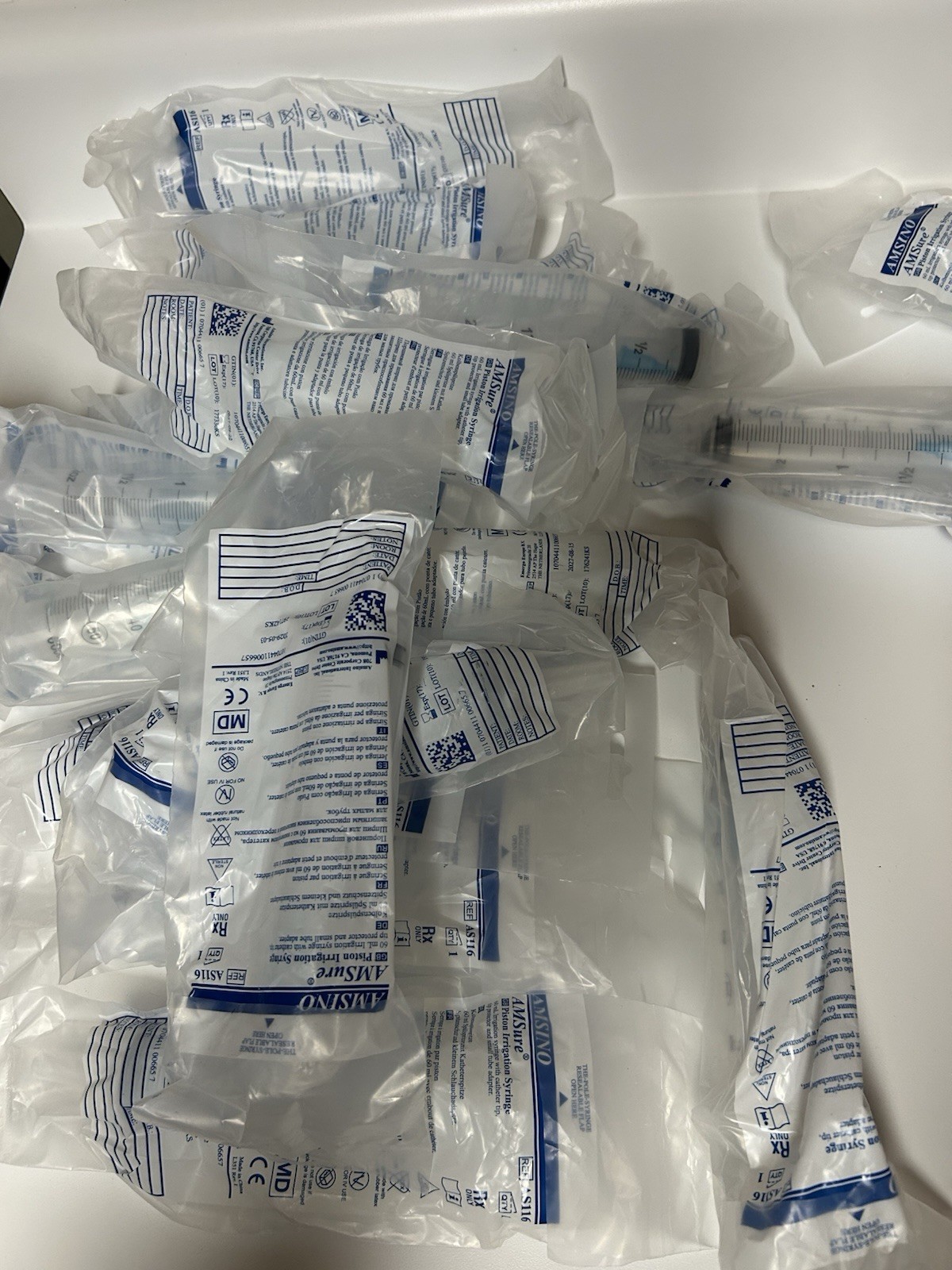 Amsino AS116 AMsure 60ml Piston Irrigation Syringe With Catheter tip, Bag of 17