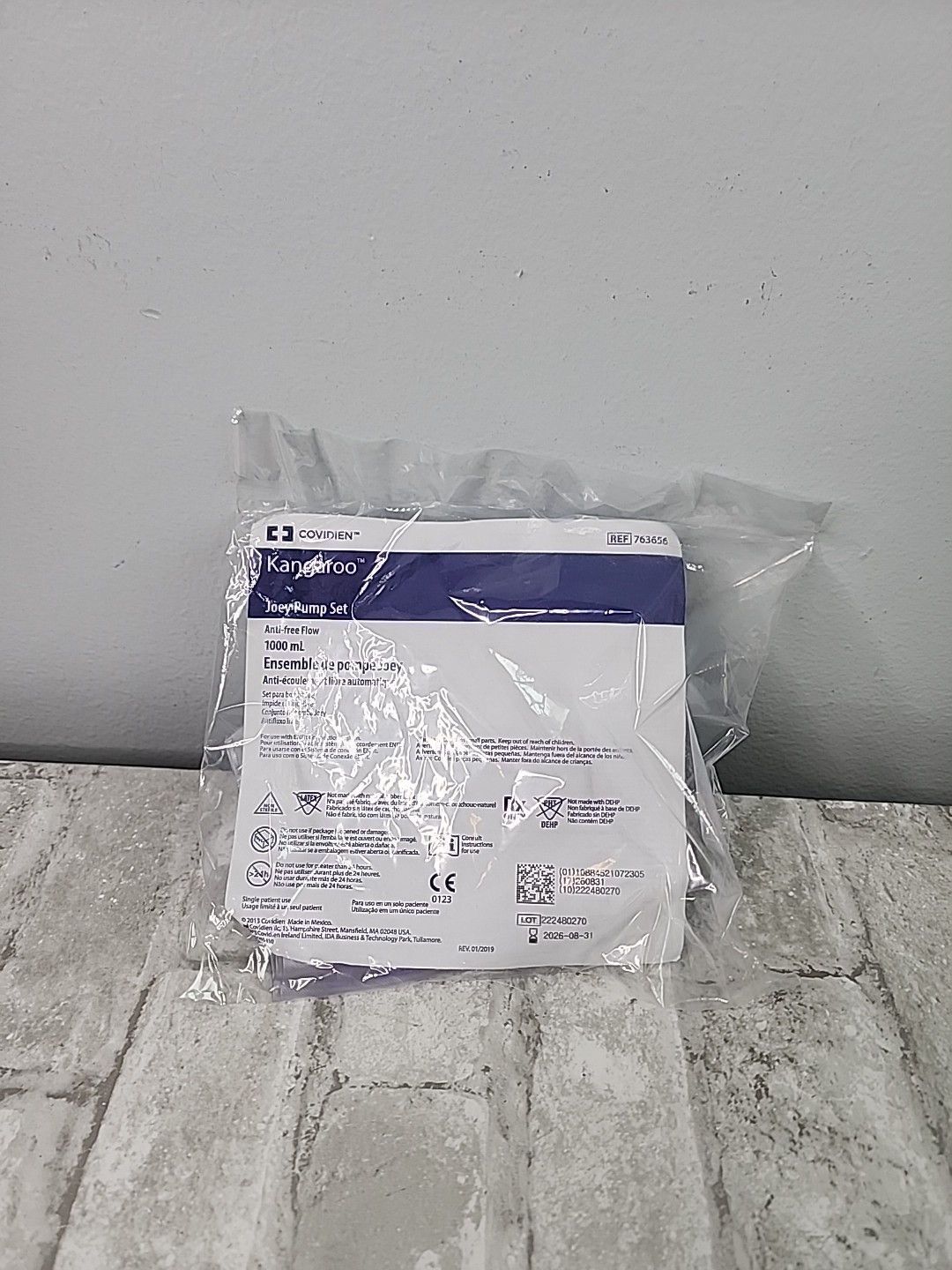 Kangaroo Joey Pump Set Bag ( 1000mL Ref 763656 – Expiration 8/31/2026) Brand New