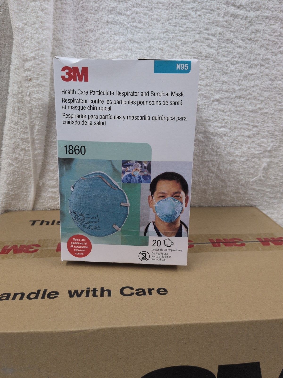 3M NIOSH Respirator & Surgical Mask, 120 pcs 1860 N95 Authentic 6 Boxes Of 20 Ea