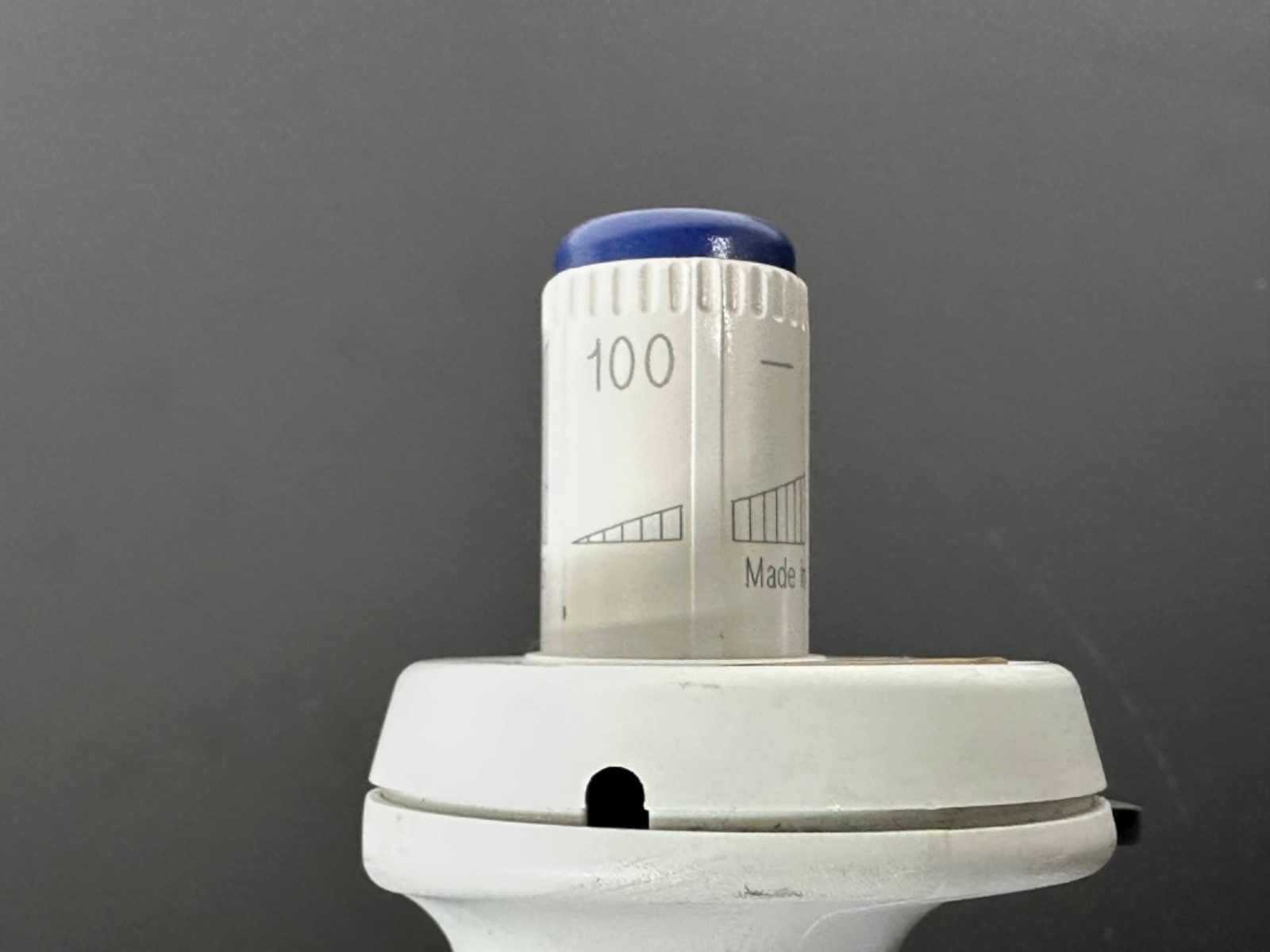 Eppendorf Reference Adjustable Micropipette 100-1000uL Pipettor