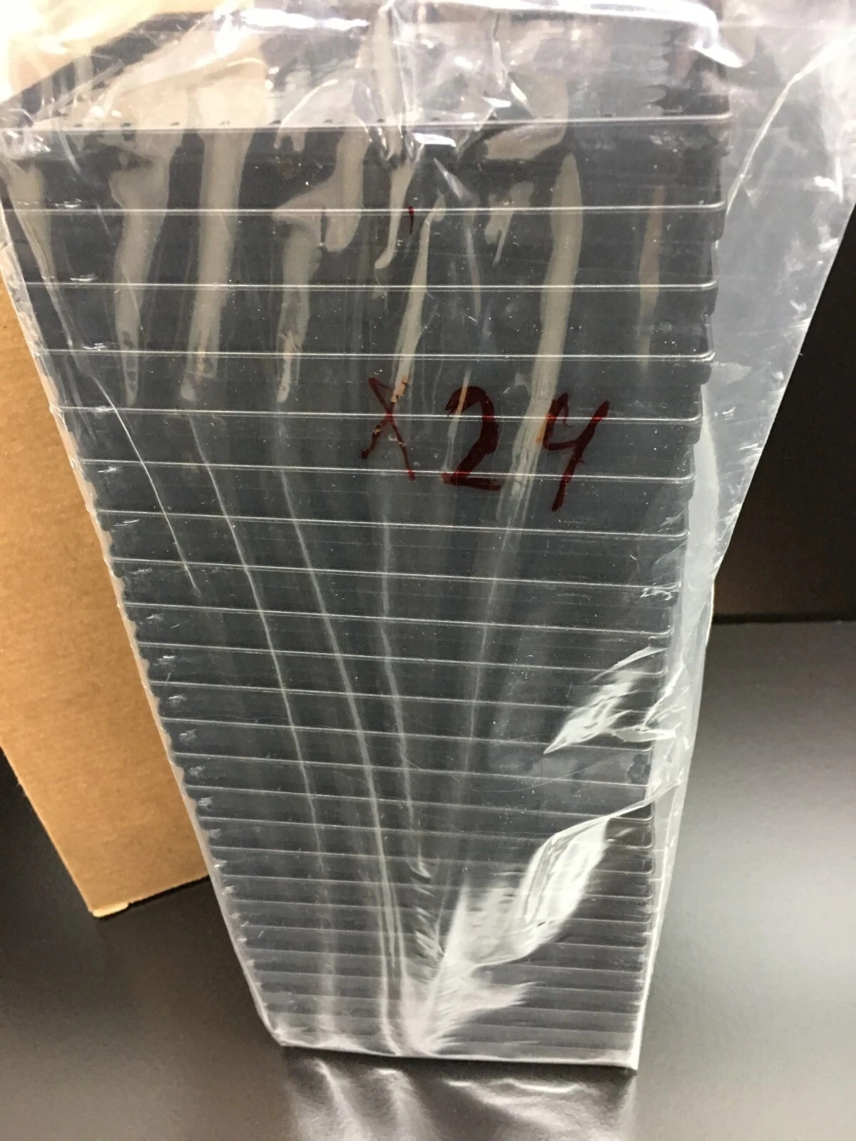 Corning Costar REF 3915 Assay Plate 96 Well No Lid