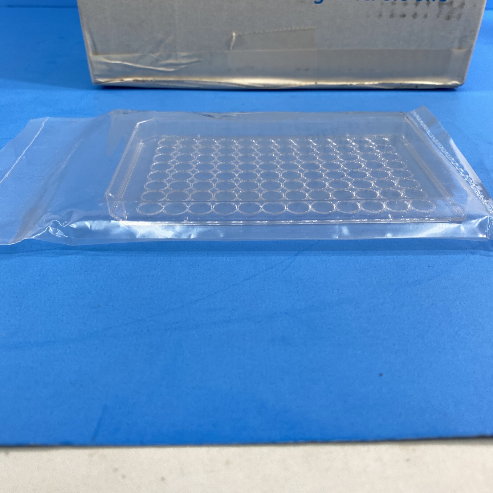 Greiner Bio-One Microplate Lid 96 Well High Profile Total of 100 Lids