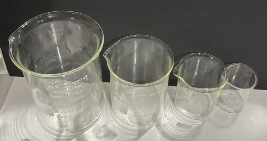 PYREX Glass Beakers Laboratory Science Equipment 1000 ml-600 ml-250 & 100