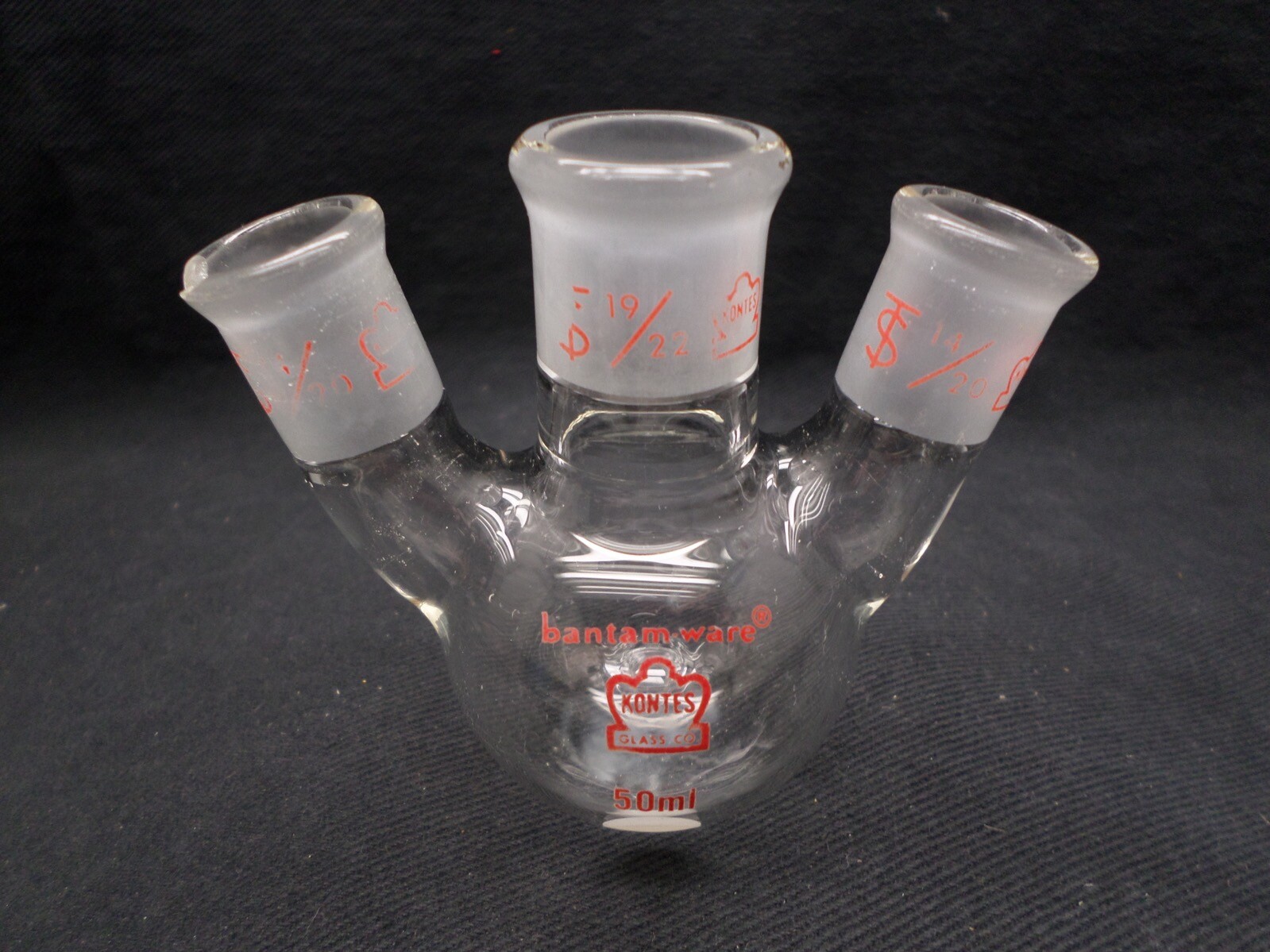 KONTES Glass 19/22 & 14/20 Joint 50mL Vertical 3-Neck Round Bottom Flask Chips