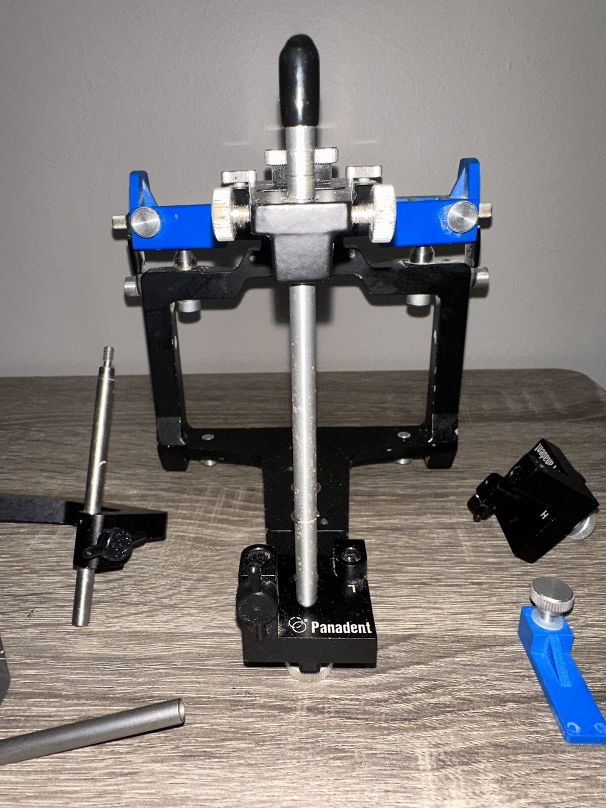 Panadent PSH Semi-adjustable dental articulator