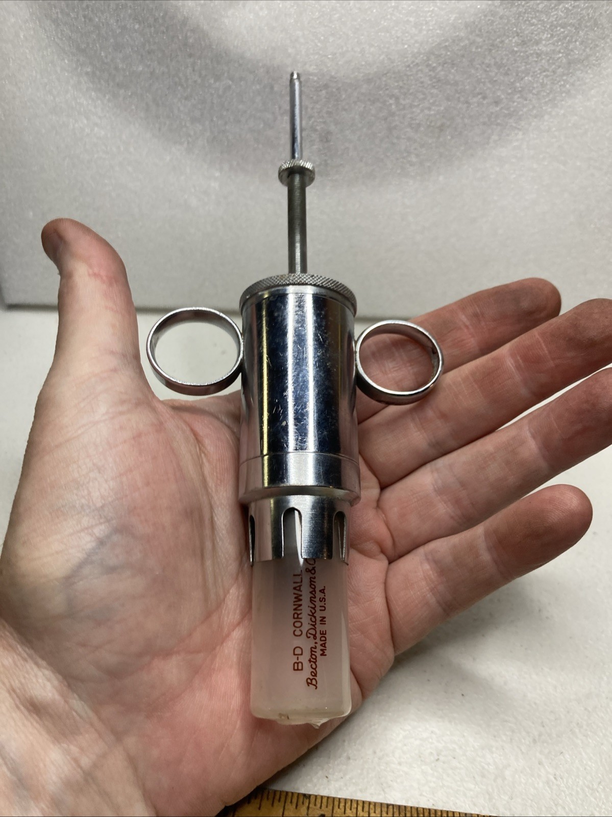 B-D Cornwall Syringe Pipetting Holder. -M