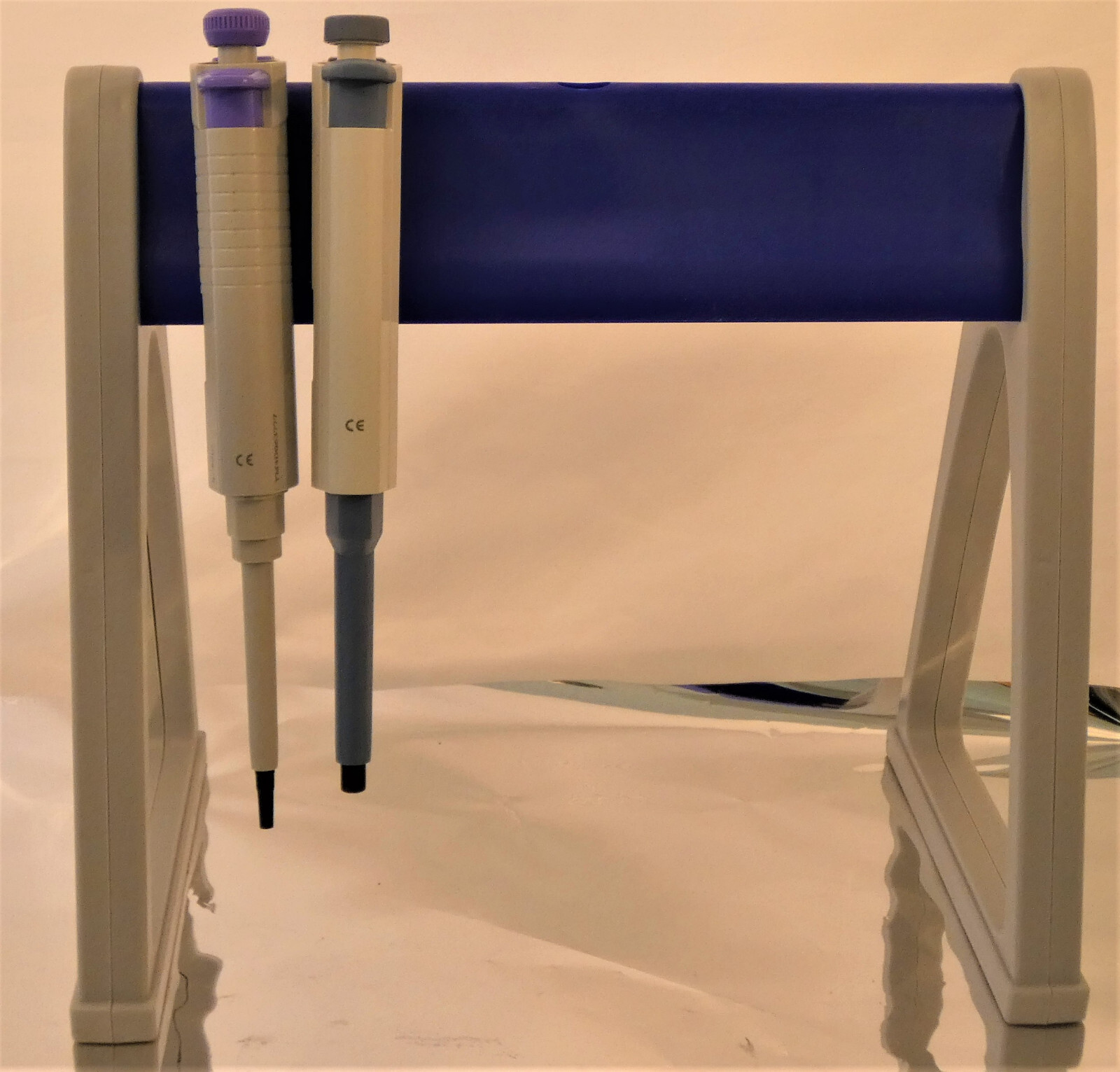 Pipette Stand Rack Hanger for Pipettor Holds Up to 8 Pipettes Lab Laboratory New