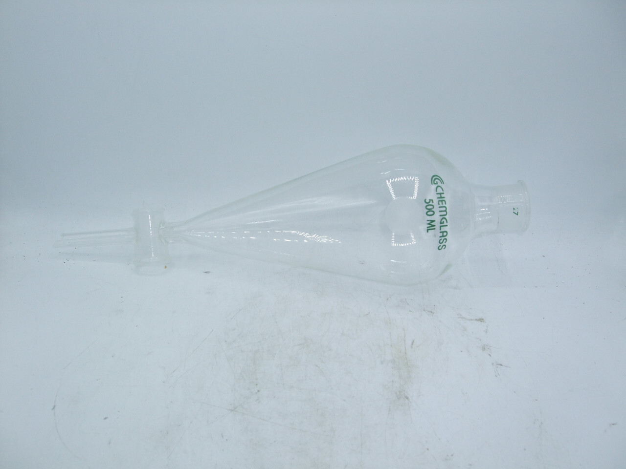 Green CHEMGLASS 500mL SEPARATORY FUNNEL CG 1742 05 SQUIBB #27 NECK 4mm STOPCOCK