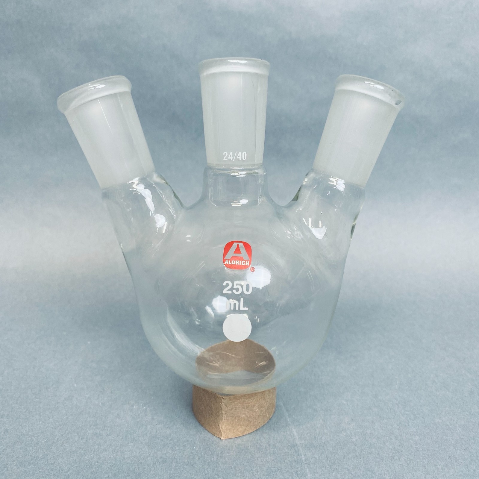 Aldrich 250 ml 3-Neck Angled Round Bottom Flask 24/40 Outer Joint