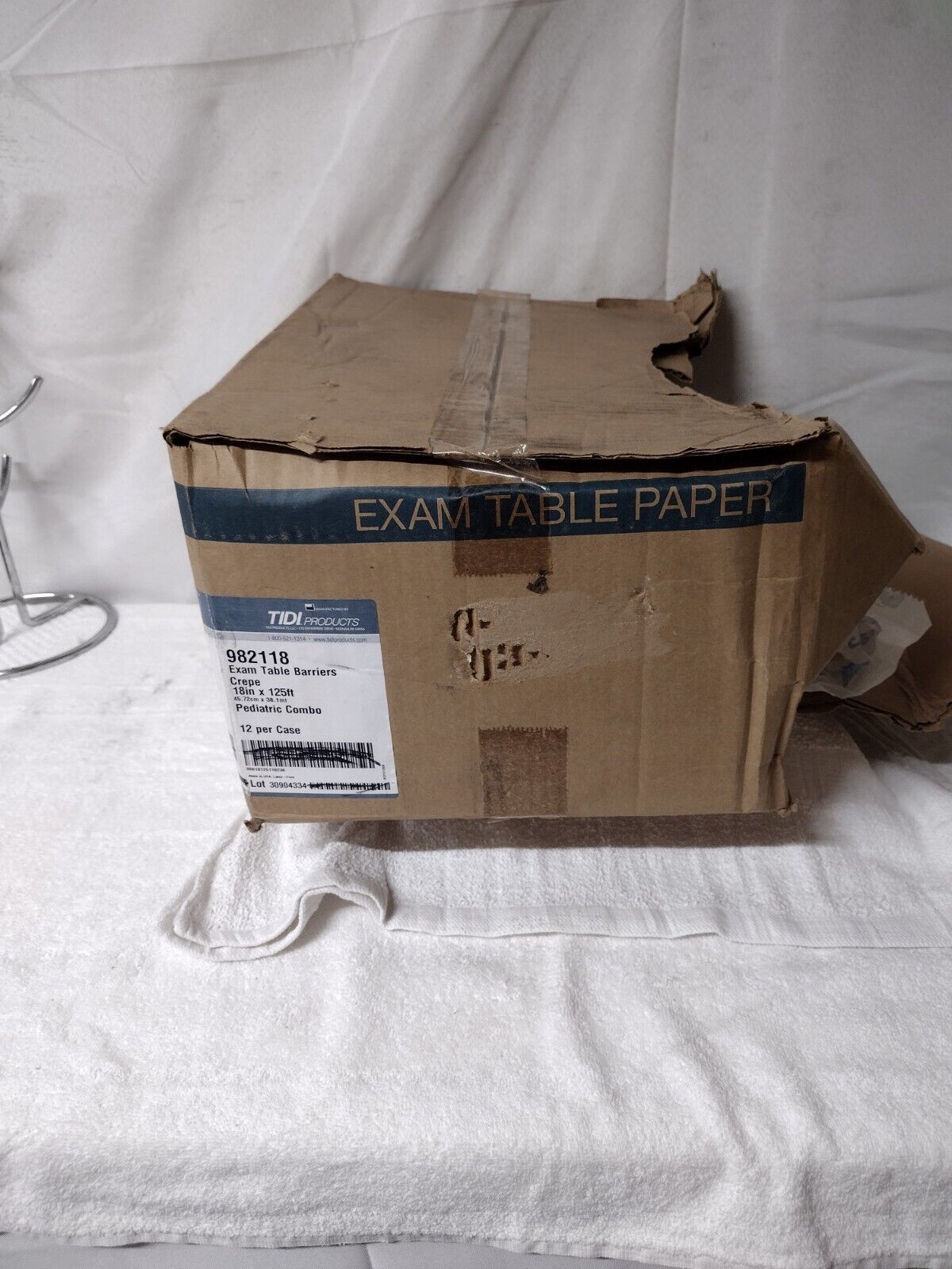 Tidi/ 982118/ Pediatric/ Crepe Paper/ 18″W x 128’L / 12 Rolls