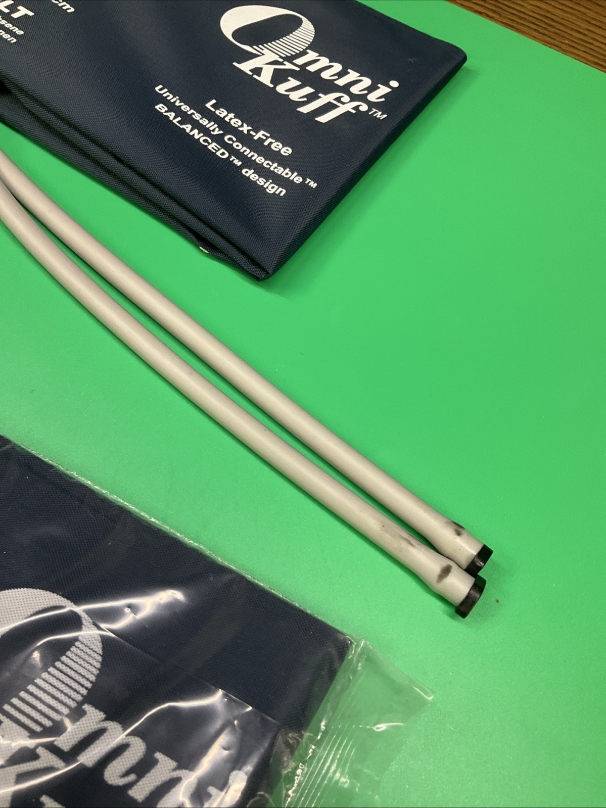 Lot of 3 Trimline Omni Kuff – Blood Pressure Cuff 27.5-36.5cm Adult