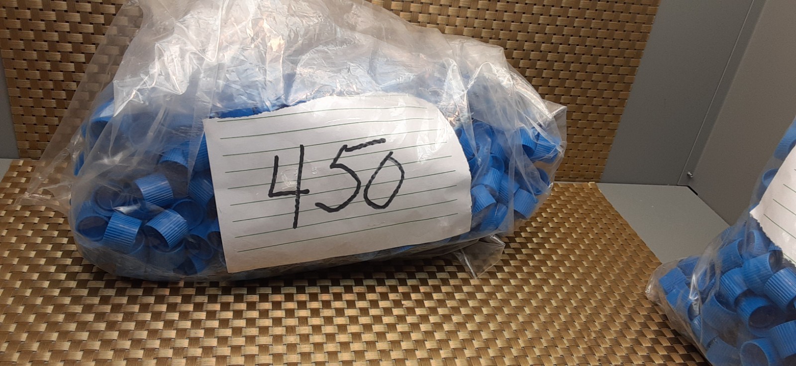 Capital Vial Transport tube screw caps/ for 10-12 m serum tubes/blue/# tops(450)