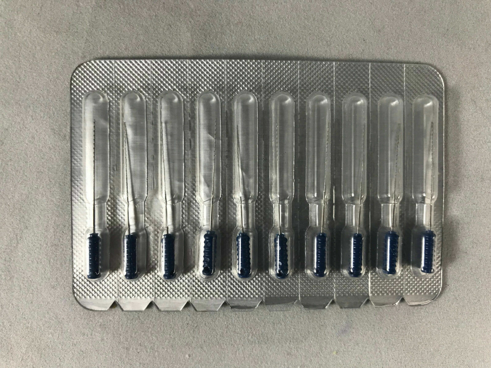 Redland Dental 30 pc. Black #006 25 mm Endo Stainless Steel Barbed Broaches