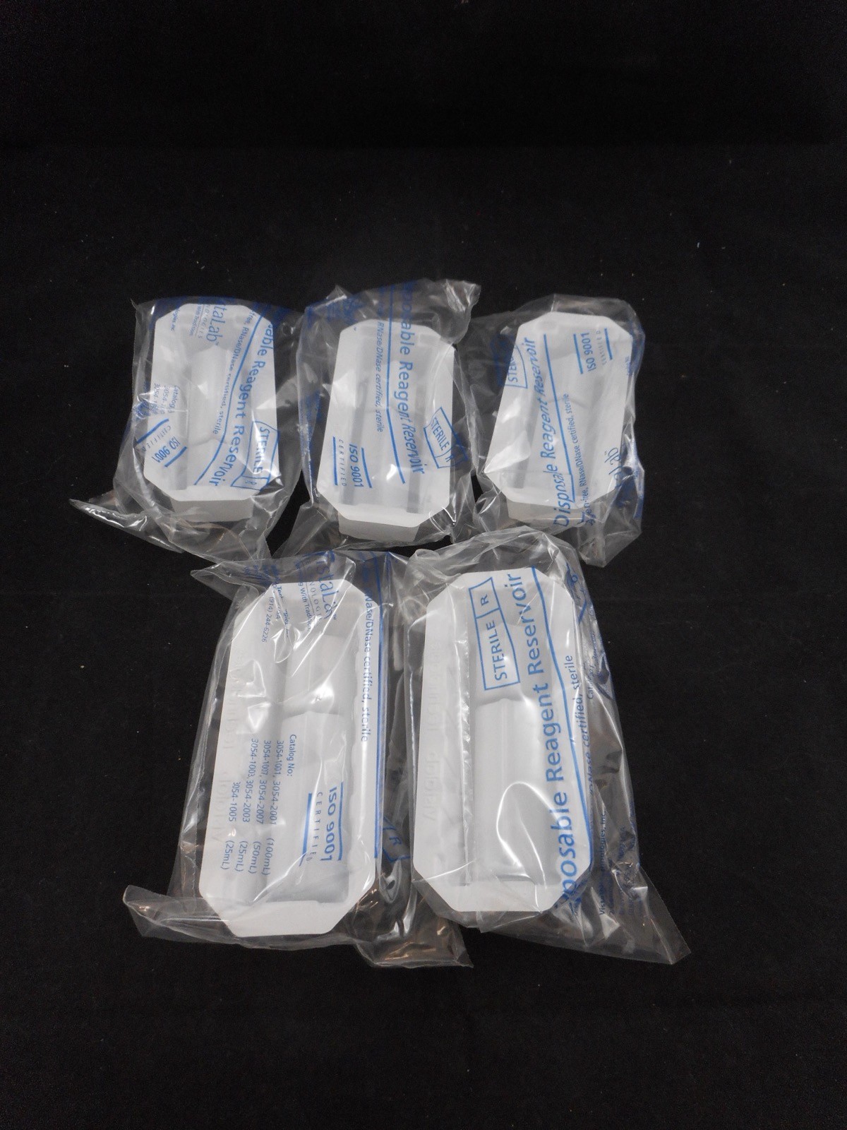 VISTALAB Plastic 25mL Two-Compartment Divided Tray Disposable Reagent Reservoirs
