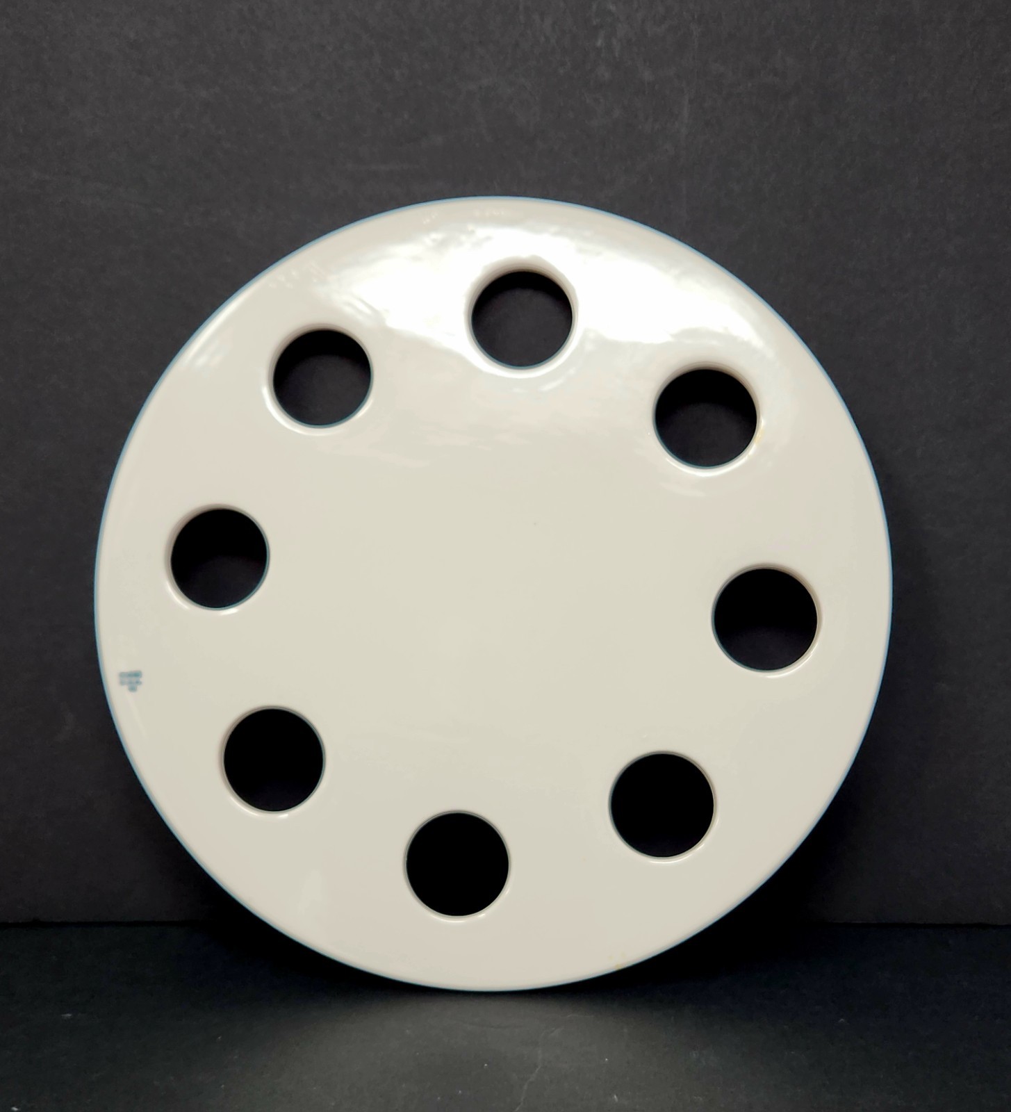 Vintage 9″ COORS Dessicator 7-hole Insert No. 02 Science Porcelain USA EXC
