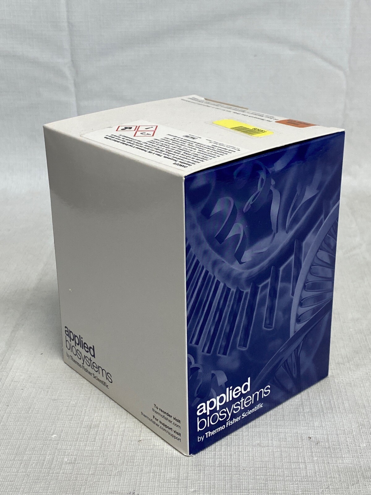 APPLIED BIOSYSTEMS MagMAX DNA Multi-Sample Ultra 2.0 Kit 100 Reactions A36570