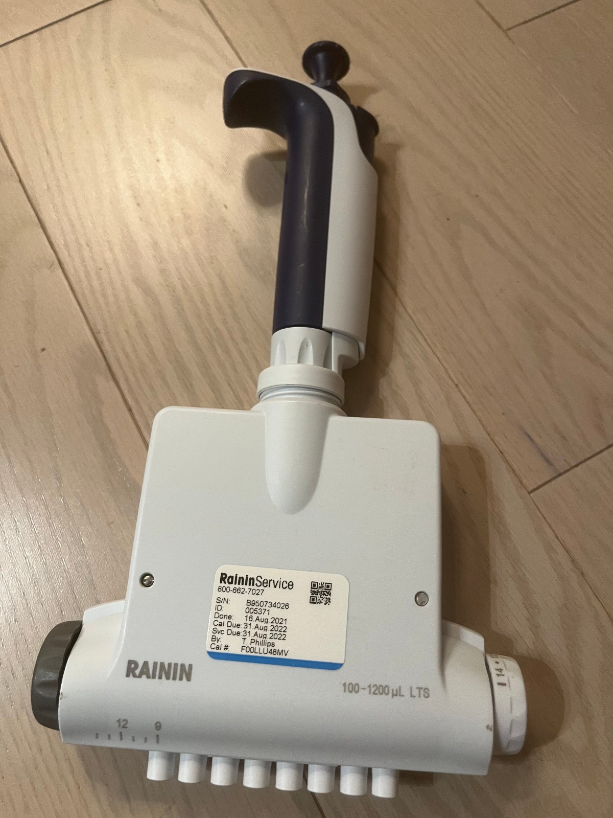Rainin XLS multichannel pipet 8 variable 100-1200 ul LTS tip equilizer