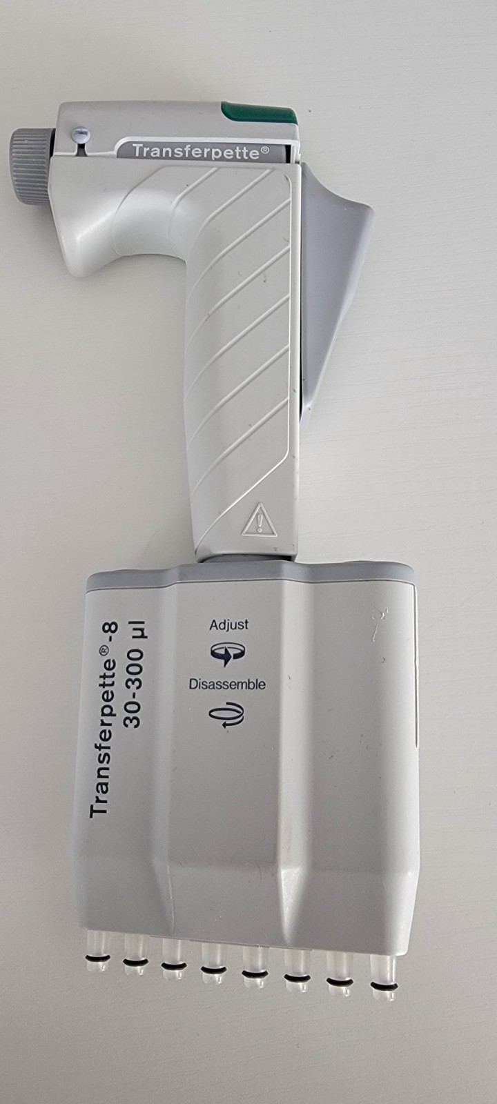 Brand Tech S-8 Multichannel Transferpette 30-300uL 8 Channel Pipette Green