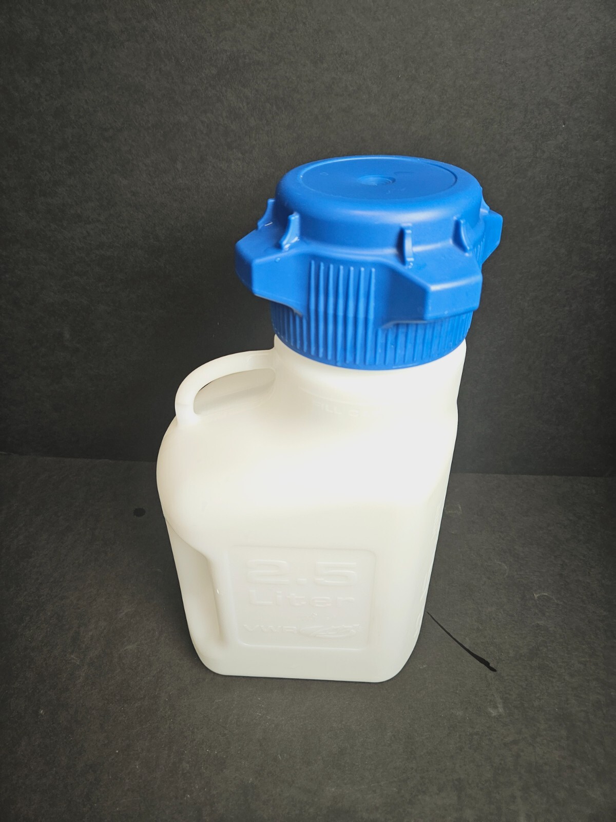 VWR Carboy HDPE 2.5 L with Screw Cap