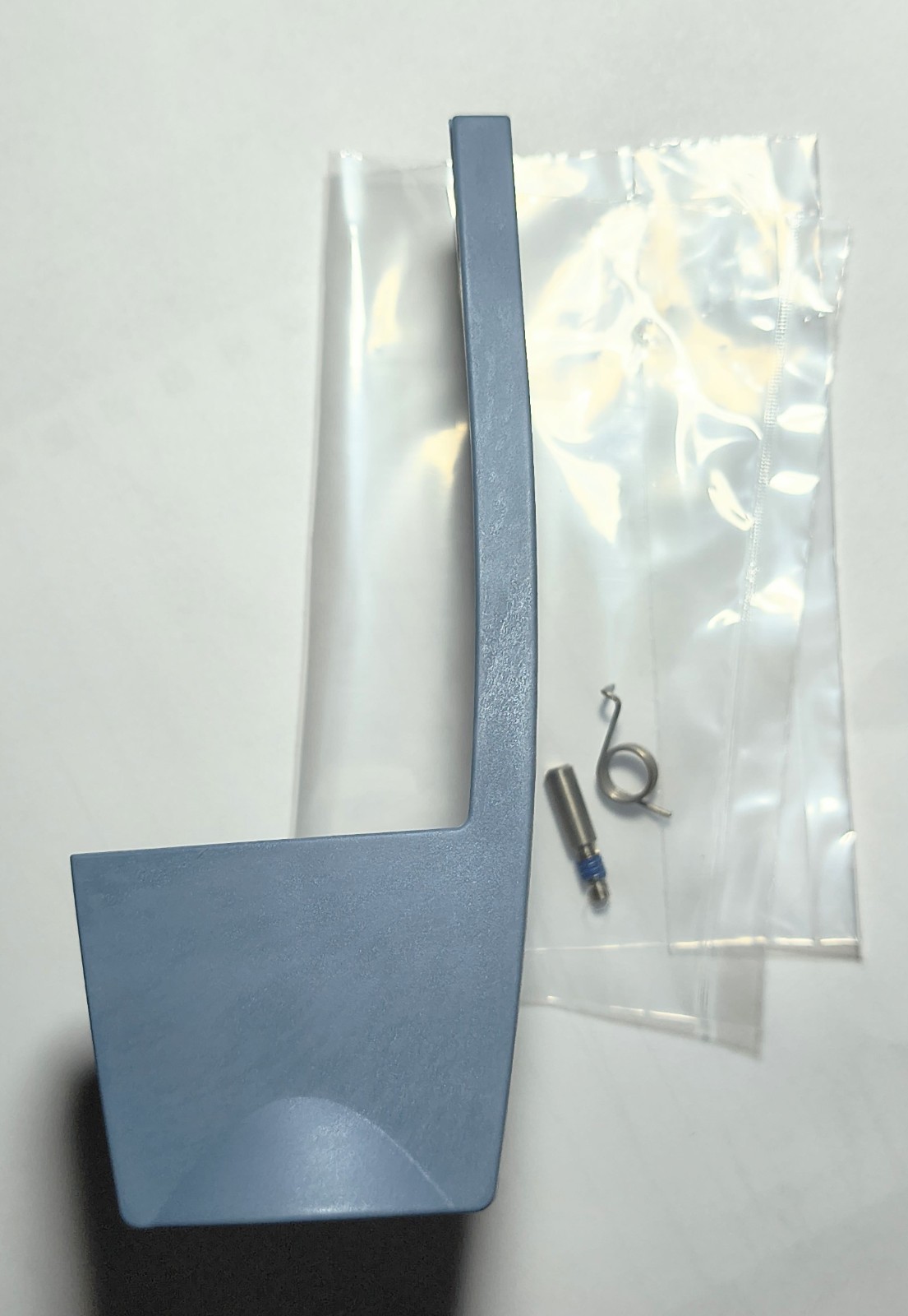New LVP Door Latch For BD Alaris * Elite Biomedical 49000441