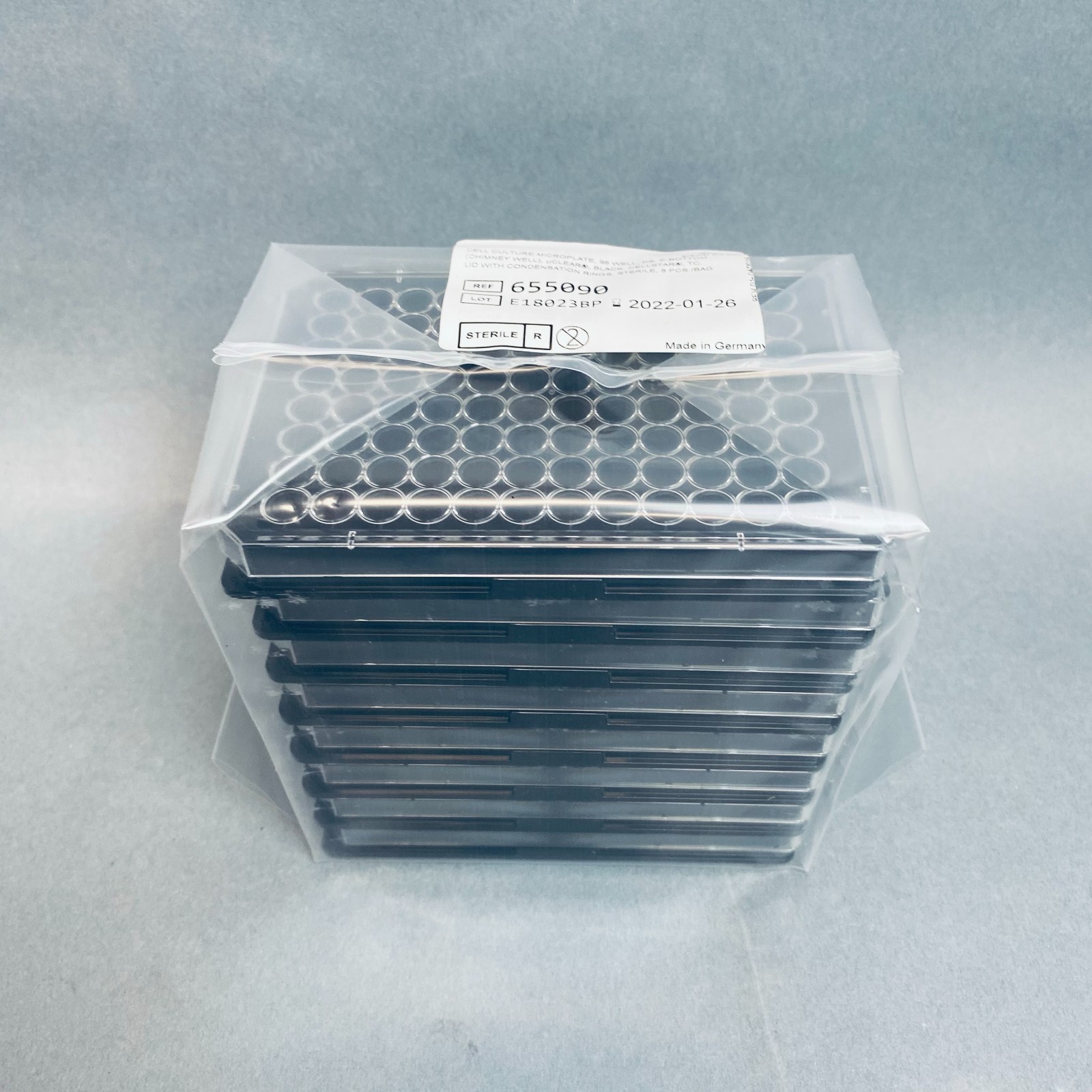 Greiner Bio-One Microplate with Lid 96 Well Total of 32 Plates