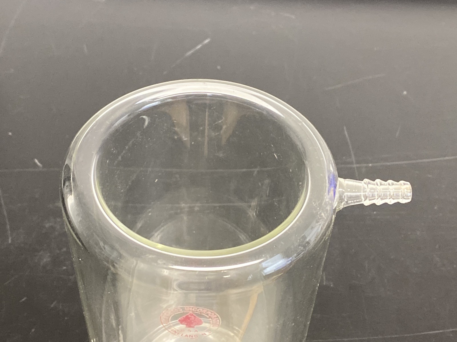 ACE Glass 600mL Jacketed Reaction Beaker w/ 11mm Hose Barbs 5340-15 B