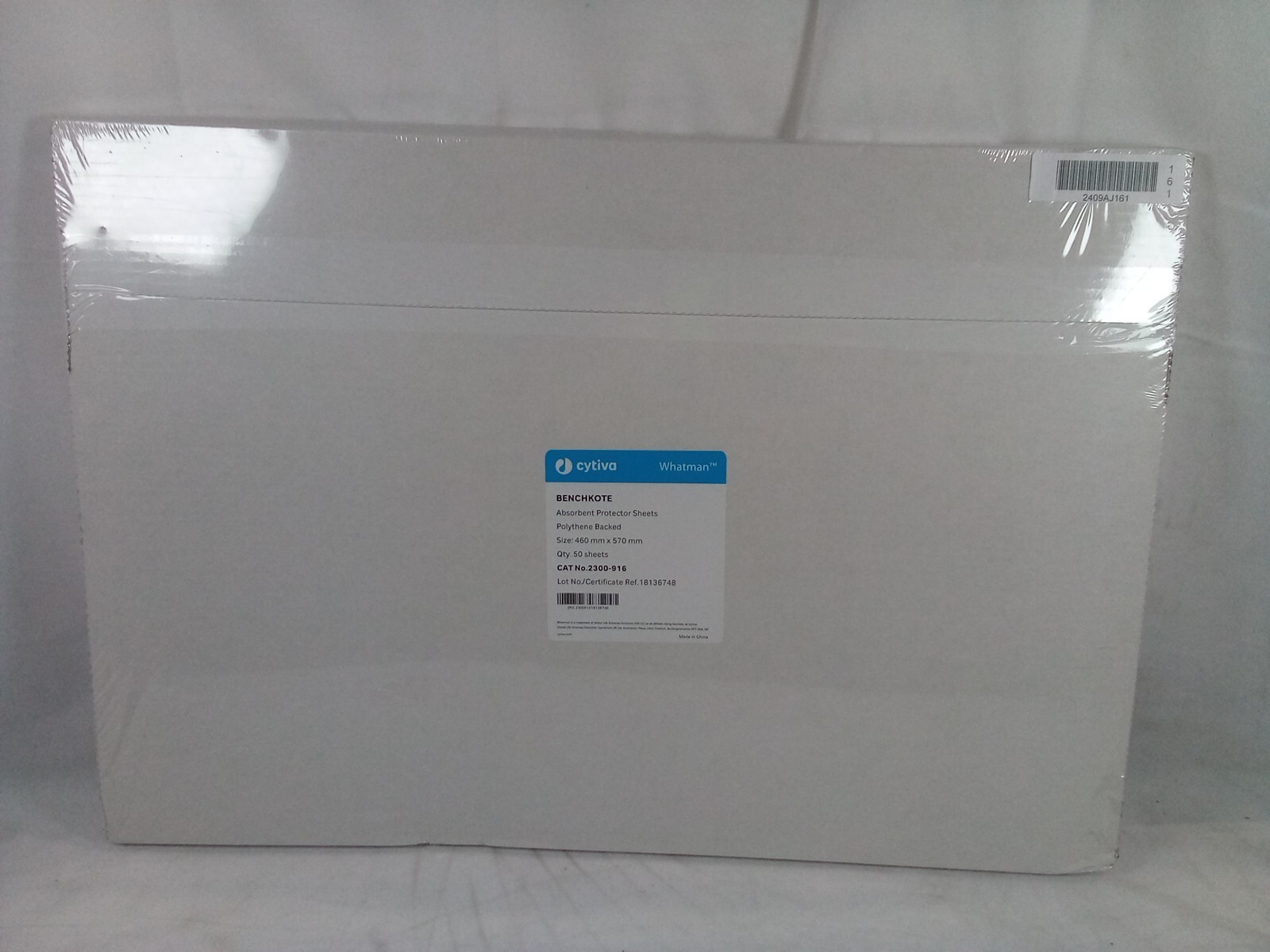 Whatman(TM) Cat No 2300-916 Benchkote Absorbant Protector Sheets 460mm X 570mm