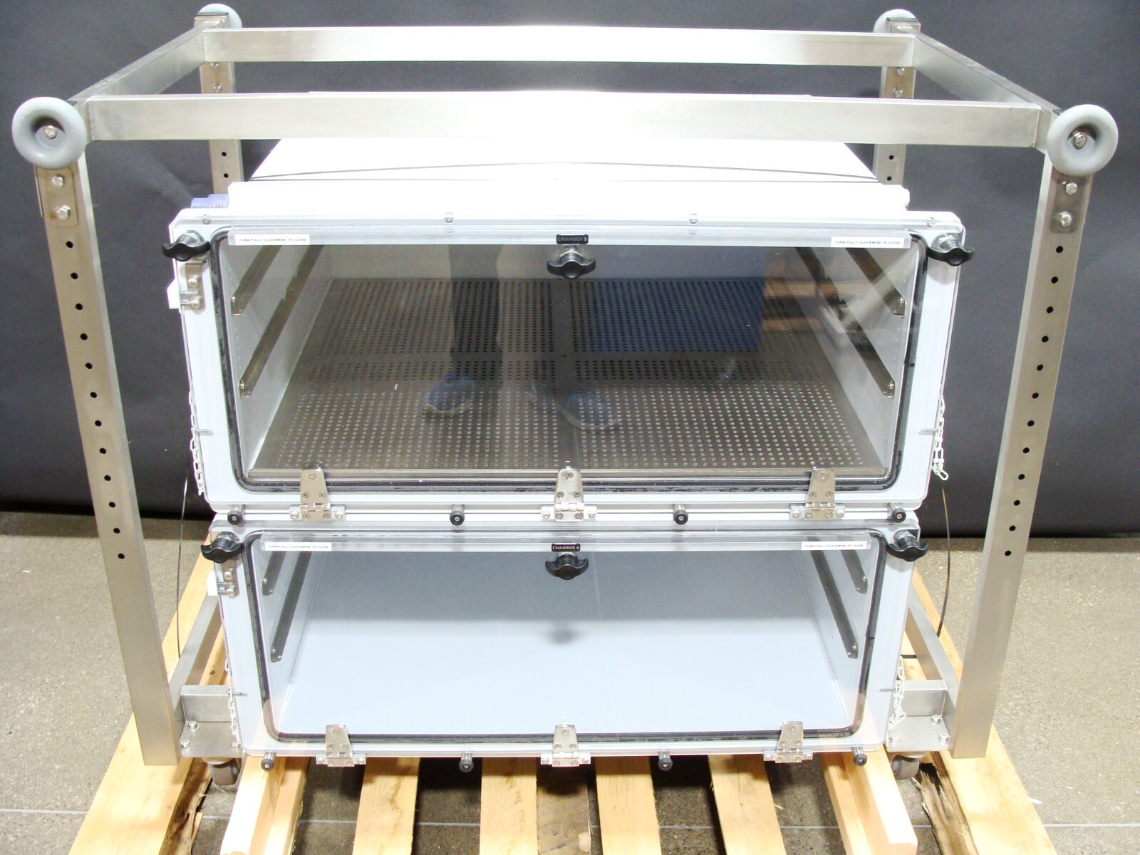 New E-Z Systems / Euthanex M1 SMARTBOX Touch Screen Dual Chamber C02 Euthanasia