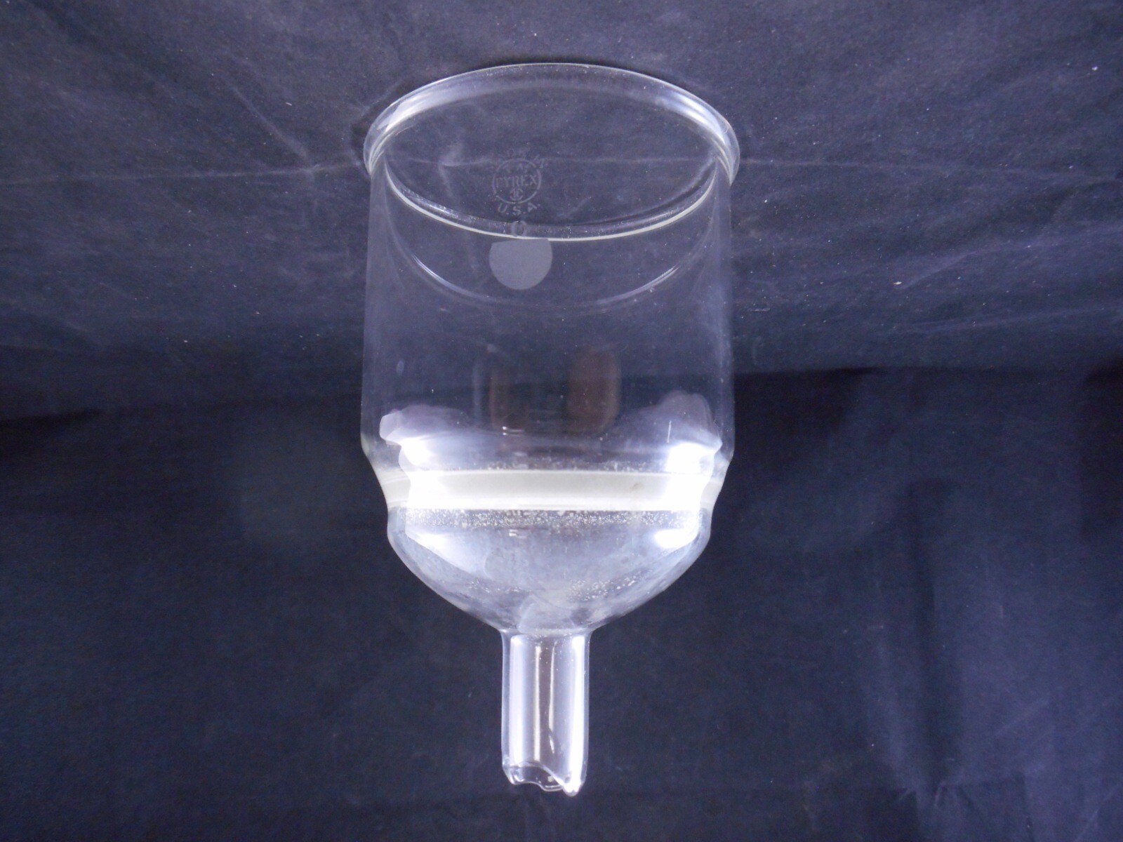 PYREX Glass 350mL Buchner Funnel w/ 80mm Diameter COARSE Porosity Disc 40-60um B