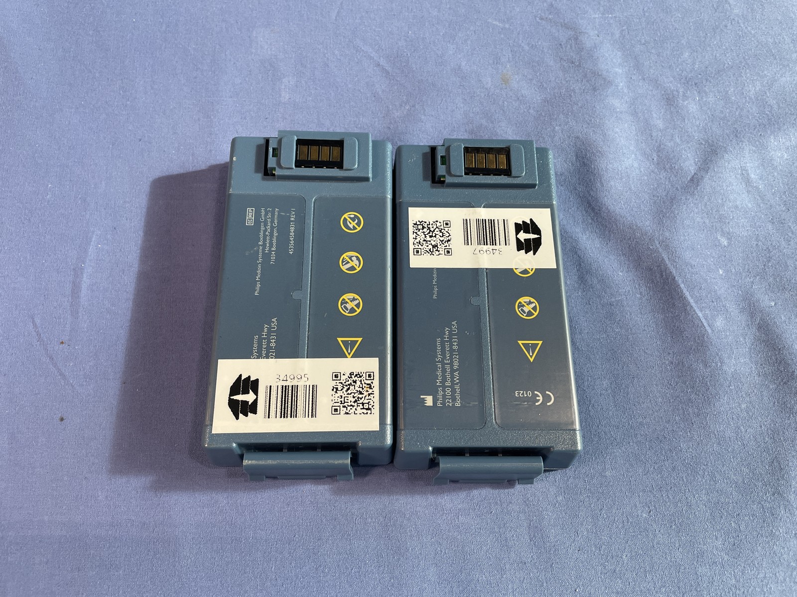 (2) Philips M5070A HeartStart FRx Batteries Install before 2025-05, 2025-01