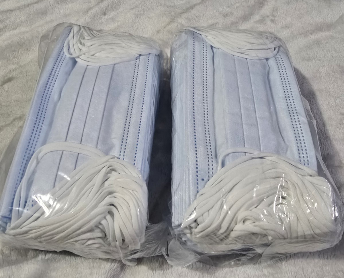 Uline Disposable Face Masks 100 Count Blue S-24023BLU Loop Behind Ear Breathable