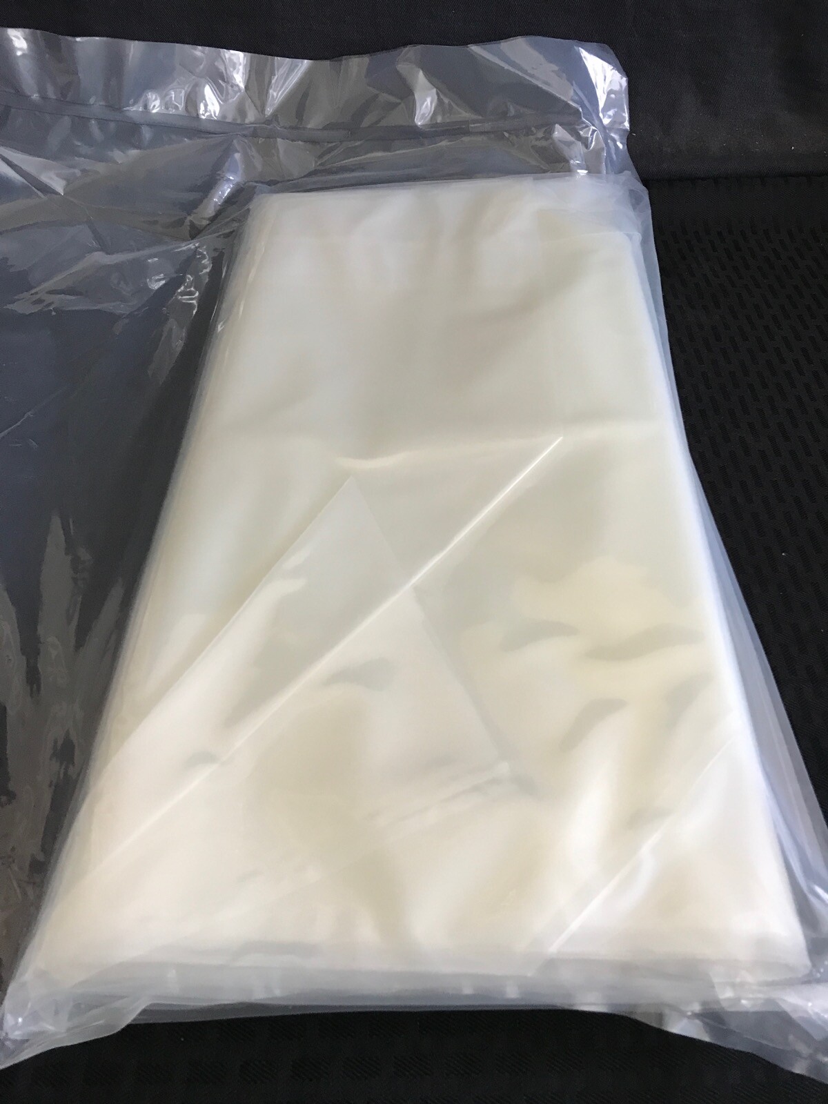 SAINT-GOBAIN 300L 3D Bag Std 3-Ports for Cylindrical Tanks 19x19x52.5” BP0300LD