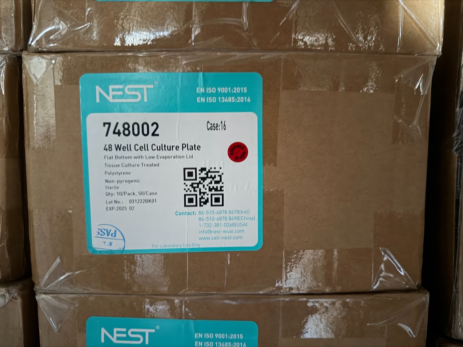 NEST Polystyrene 48-Well Flat Bottom Cell Culture Plate w/ Lid 748002 (50/cs)
